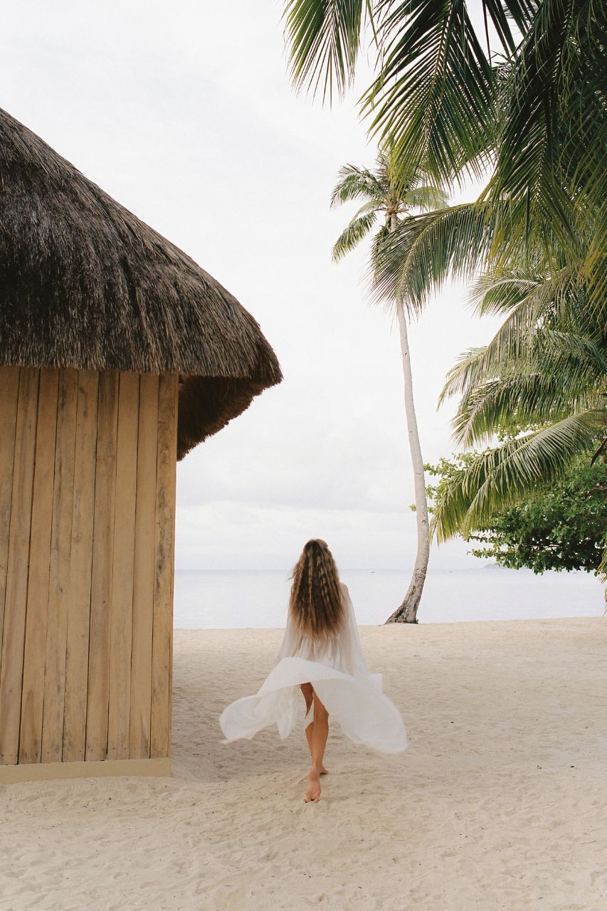Hanna Robe Ivory