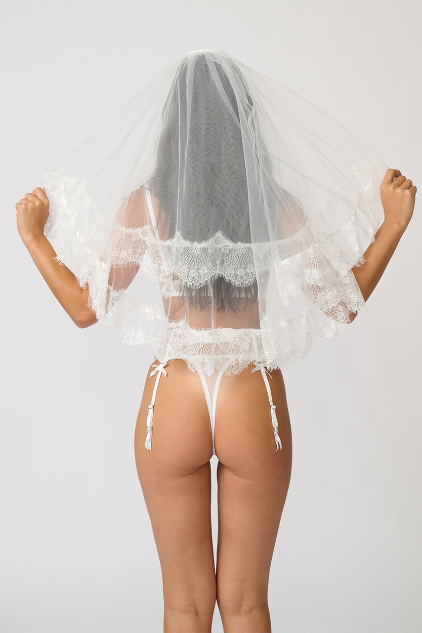 Amore Lace Veil