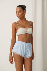 Frida Short Antique Ice