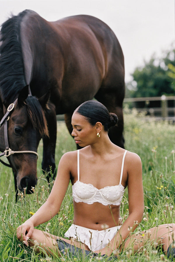 Jean Underwire Antique