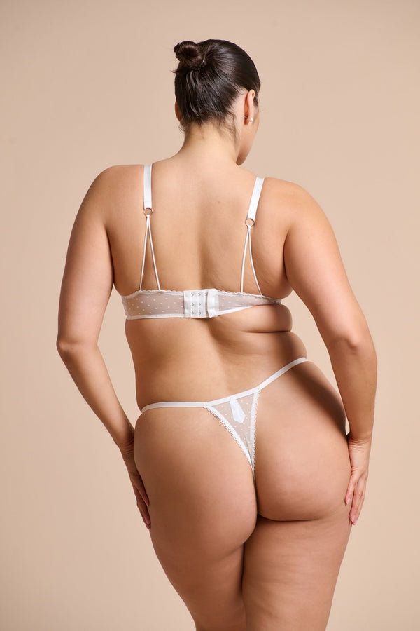 Nicolette Thong White