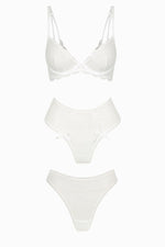 Alaska Essentials Pack White