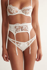 Frankie Garter White